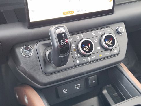 Certified 2023 Land Rover Defender 110 X image 20