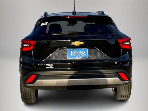 Used 2024 Chevrolet Trax LT w/ Driver Confidence Package FWD image 5