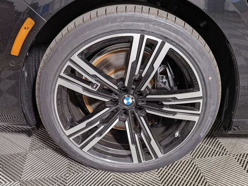 New 2026 BMW 750e xDrive AWD/4WD image 8