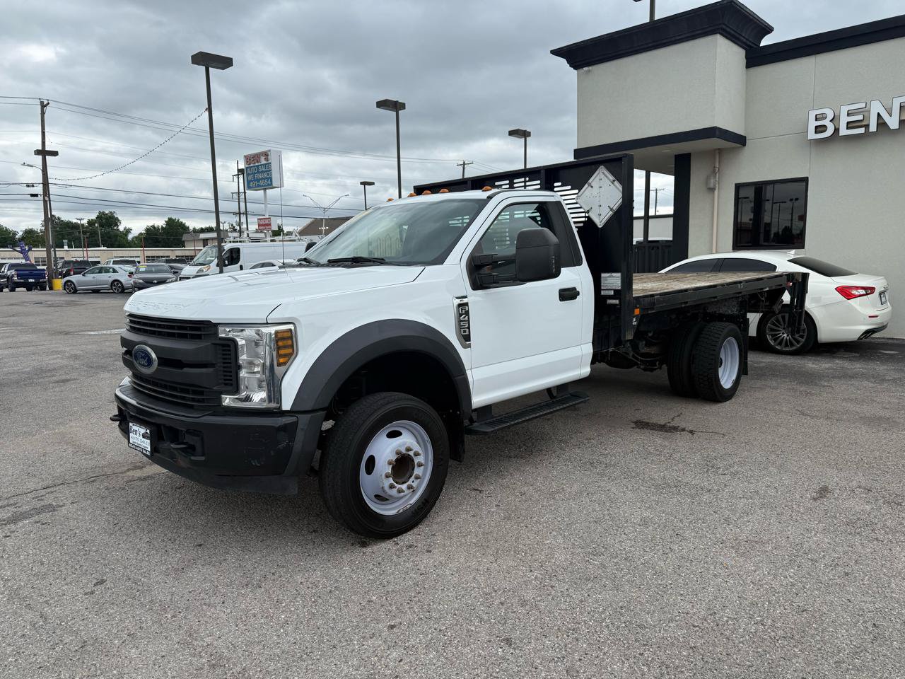 Used 2019 Ford F450 XL RWD image 2