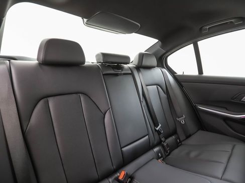 Used 2026 BMW 330i xDrive Sedan image 28