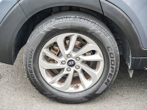 Used 2018 Hyundai Tucson SEL image 12