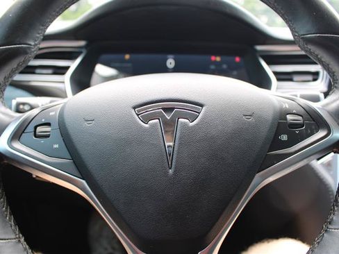 Used 2015 Tesla Model S 70D AWD/4WD image 11