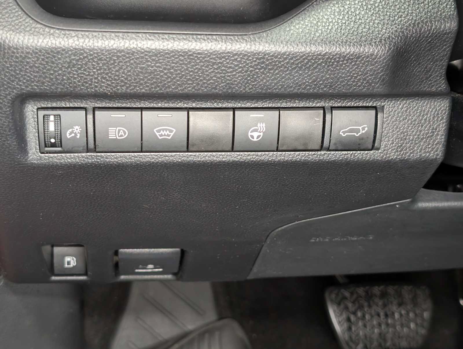 Used 2024 Toyota RAV4 XLE w/ Convenience Package AWD/4WD image 37