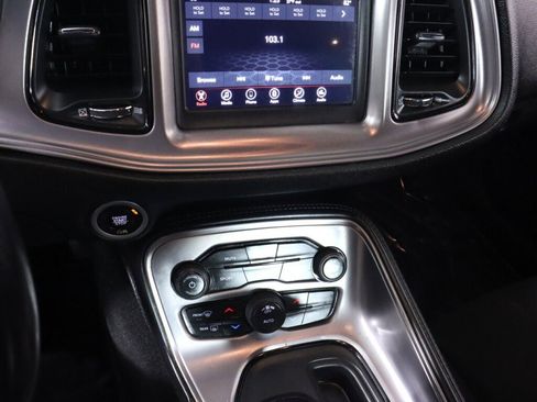 Used 2023 Dodge Challenger SXT image 15