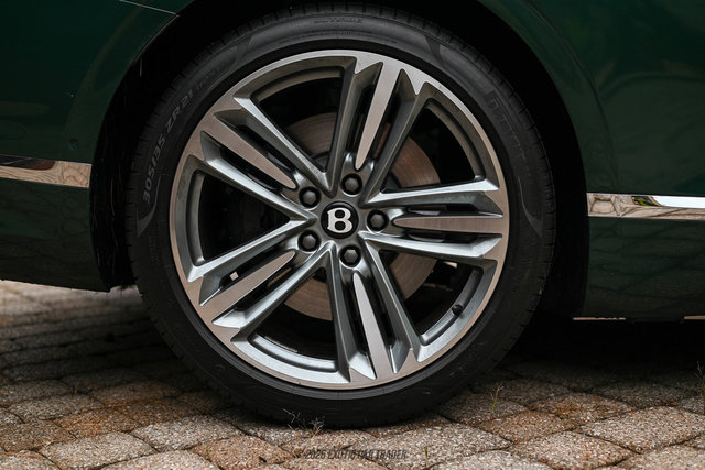 Used 2024 Bentley Continental GT V8 AWD/4WD image 77