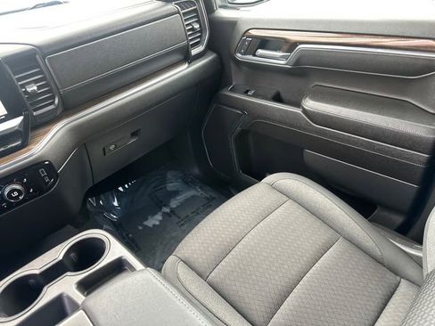 Used 2023 Chevrolet Silverado 1500 LT image 23