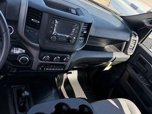 Used 2024 RAM 2500 Tradesman w/ Chrome Appearance Group image 7