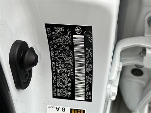 Certified 2023 Toyota Corolla LE image 30