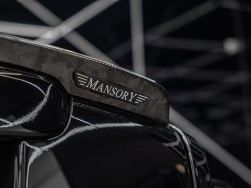 Used 2023 Rolls-Royce Phantom Sedan image 38