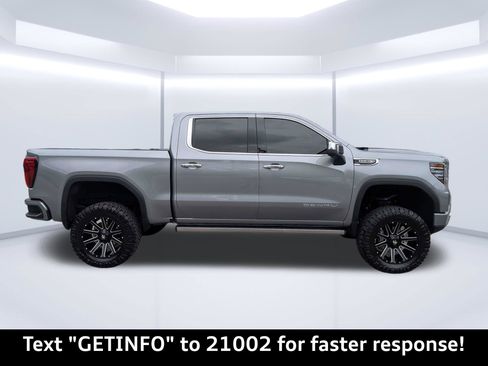 Used 2024 GMC Sierra 1500 Denali w/ Denali Reserve Package AWD/4WD image 2