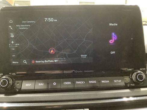 Used 2023 Kia Seltos SX w/ SX Sunroof Package image 17