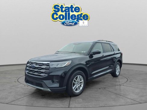 Used 2025 Ford Explorer Active image 4
