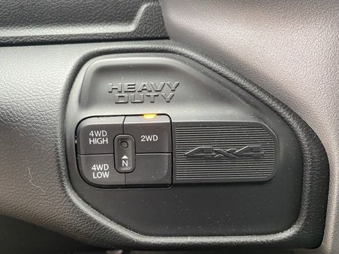 Used 2024 RAM 2500 Big Horn image 21