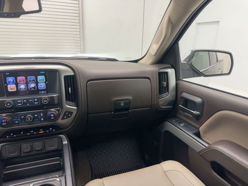 Used 2018 Chevrolet Silverado 1500 LTZ Z71 w/ LTZ Plus Package image 26