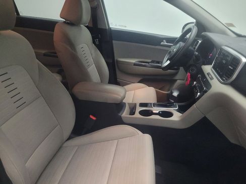 Used 2021 Kia Sportage LX w/ LX Fwd Popular Package image 21
