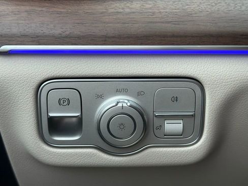 Certified 2025 Mercedes-Benz GLE 350 4MATIC image 16