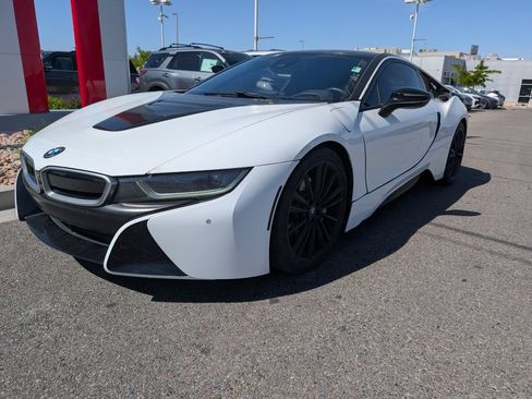 Used 2020 BMW i8 Coupe AWD/4WD image 4