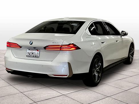 Used 2026 BMW 530i w/ Premium Package image 14