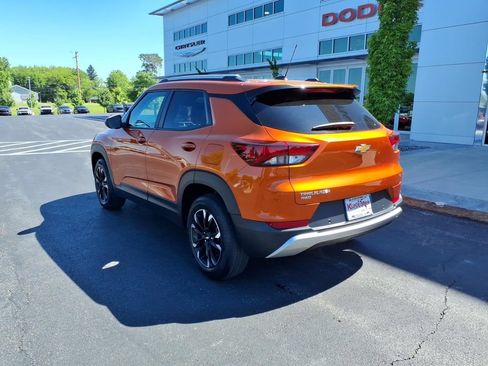 Used 2022 Chevrolet TrailBlazer LT w/ Sun and Liftgate Package AWD/4WD image 8