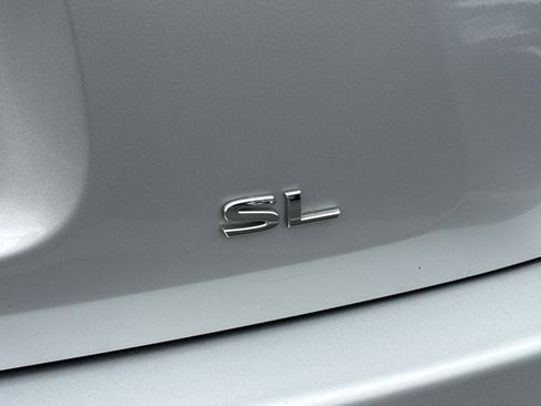 Used 2015 Nissan Pathfinder SL FWD image 10