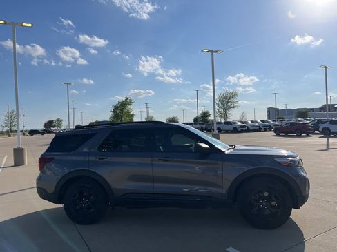 Used 2021 Ford Explorer Timberline image 6