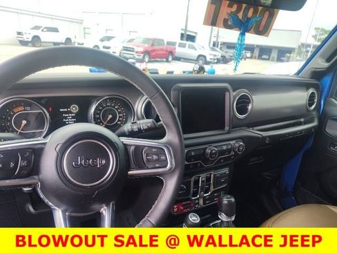 Used 2023 Jeep Wrangler Unlimited Rubicon image 4