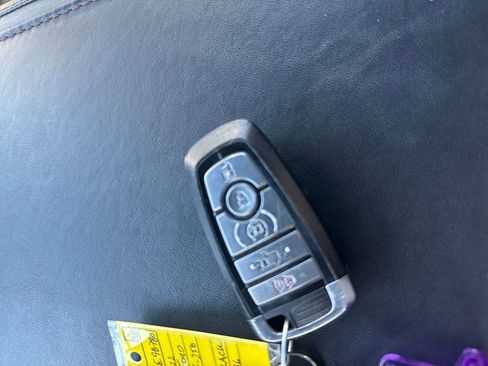 Used 2022 Ford F250 Platinum image 30