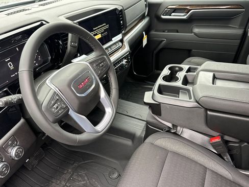 New 2026 GMC Sierra 1500 Elevation image 8