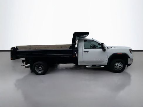 Used 2021 GMC Sierra 3500 4x4 Regular Cab w/ Convenience Package image 9