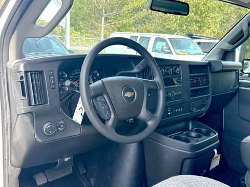 New 2025 Chevrolet Express 3500 w/ Power Convenience Package image 15