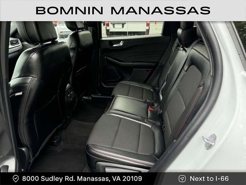 Used 2025 Ford Escape ST-Line image 20