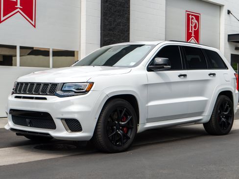 Used 2019 Jeep Grand Cherokee Trackhawk AWD/4WD image 25