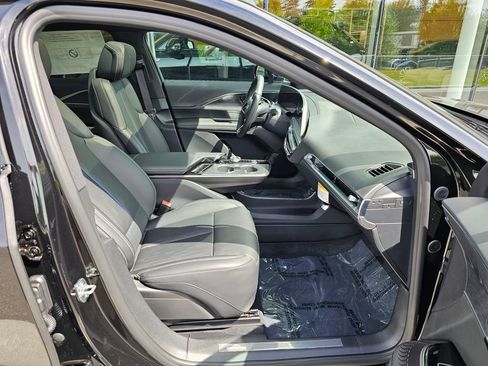 New 2026 Cadillac Lyriq Sport AWD/4WD image 11