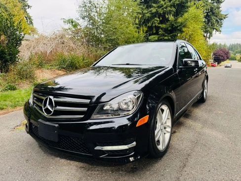 Used 2014 Mercedes-Benz C 250 Sedan image 1