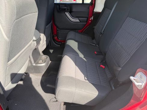 Used 2012 Jeep Wrangler Unlimited Sport image 16