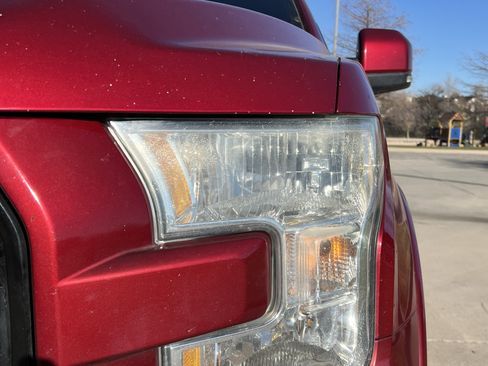 Used 2015 Ford F150 Lariat image 6