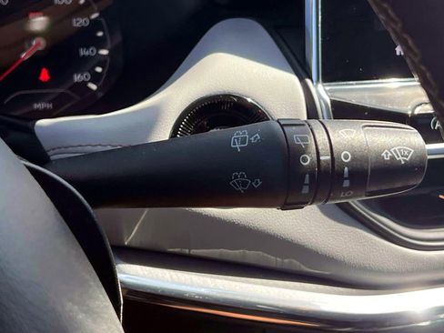 Certified 2022 Jeep Compass Limited image 23