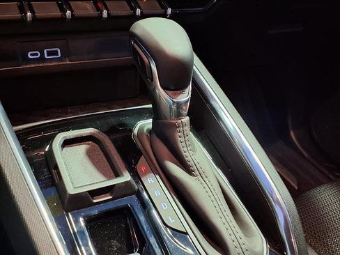 New 2026 GMC Canyon Elevation w/ Convenience Package image 13