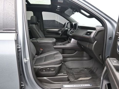 Used 2023 Chevrolet Suburban RST w/ Sport Performance Package image 48