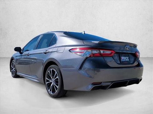 Used 2019 Toyota Camry SE image 8