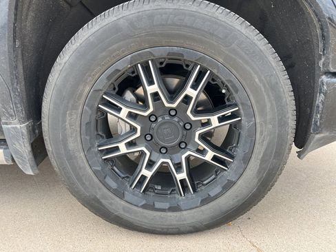 Used 2021 GMC Sierra 1500 Denali w/ Denali Ultimate Package image 9