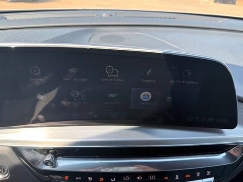 Used 2024 Cadillac Lyriq Luxury AWD/4WD image 12
