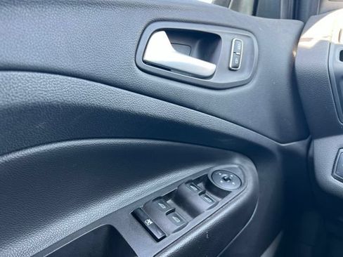 Used 2014 Ford Escape SE w/ Equipment Group 201A AWD/4WD image 19