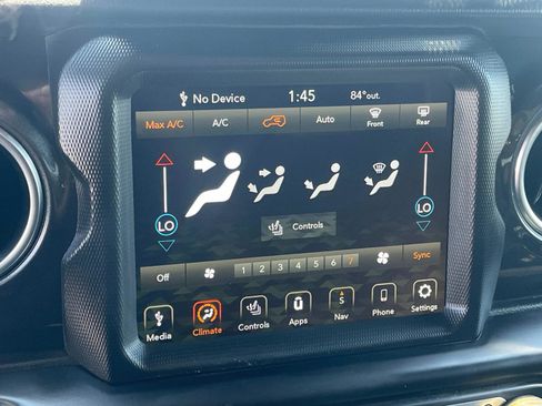 Used 2021 Jeep Wrangler Unlimited Rubicon w/ Trailer Tow Package image 11