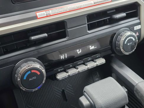 Certified 2025 Toyota Tacoma TRD Off-Road image 30