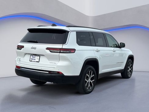 Used 2024 Jeep Grand Cherokee L Limited AWD/4WD image 6