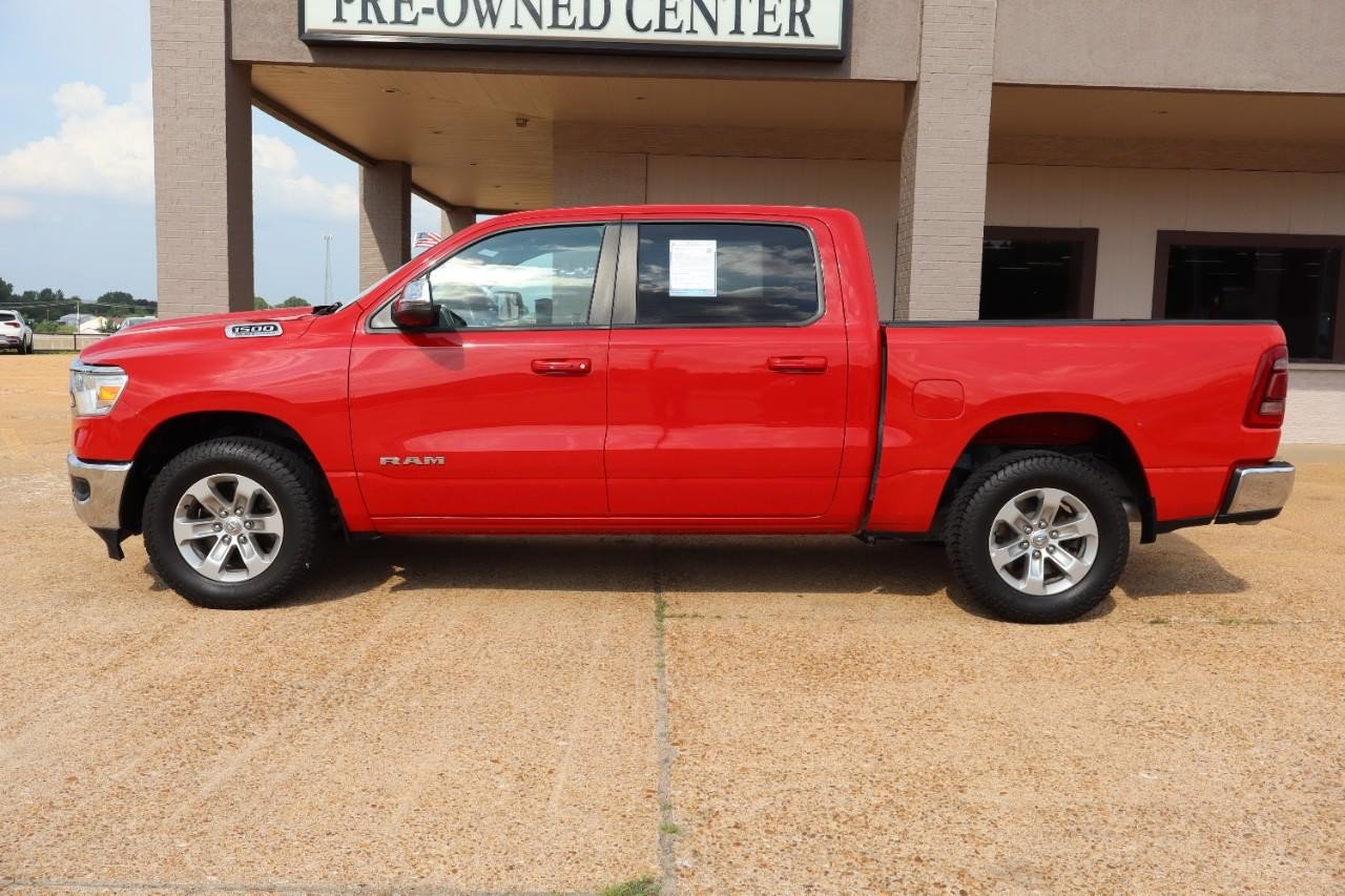 Used 2024 RAM 1500 Laramie AWD/4WD image 2