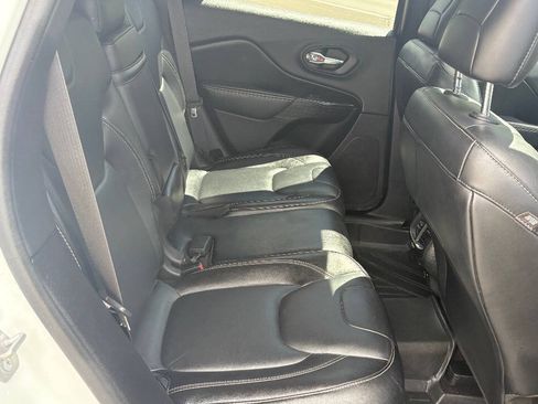 Used 2014 Jeep Cherokee Limited AWD/4WD image 27
