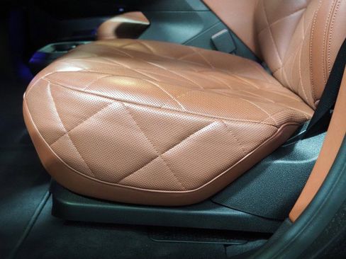 Used 2023 BMW iX xDrive50 w/ Ultimate Package 2 image 78